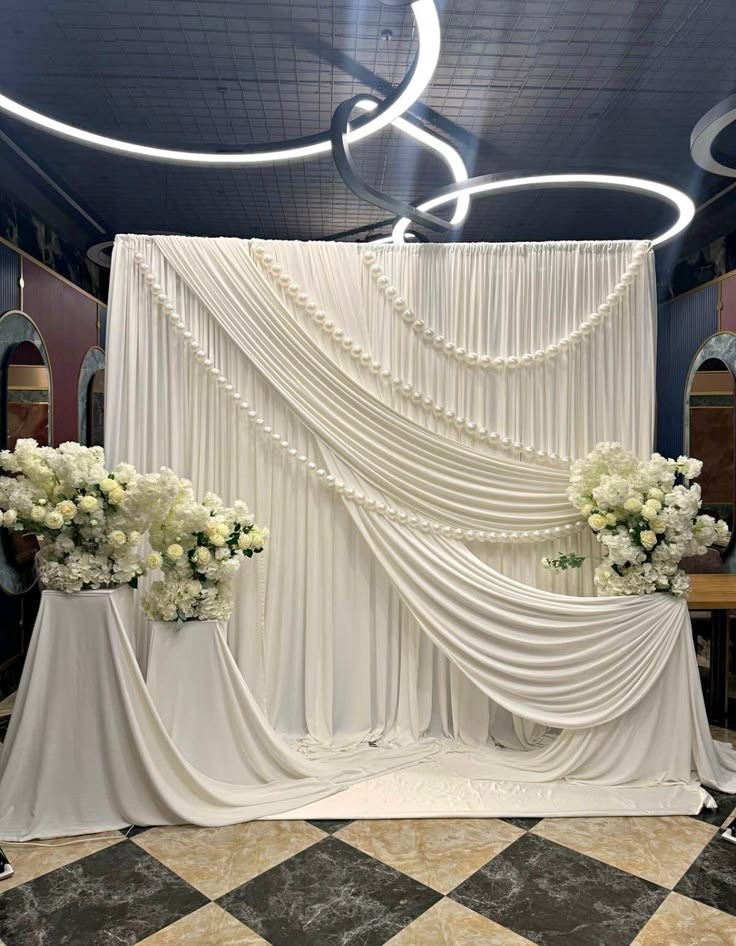 White Elegance 2
